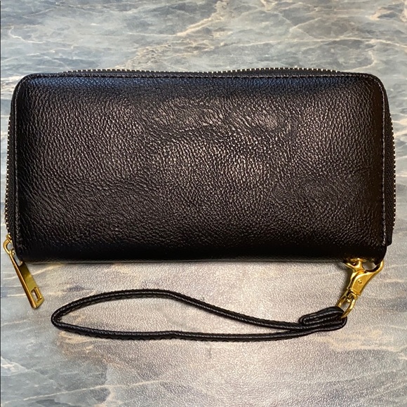 Accessories - Black wallet with gold details